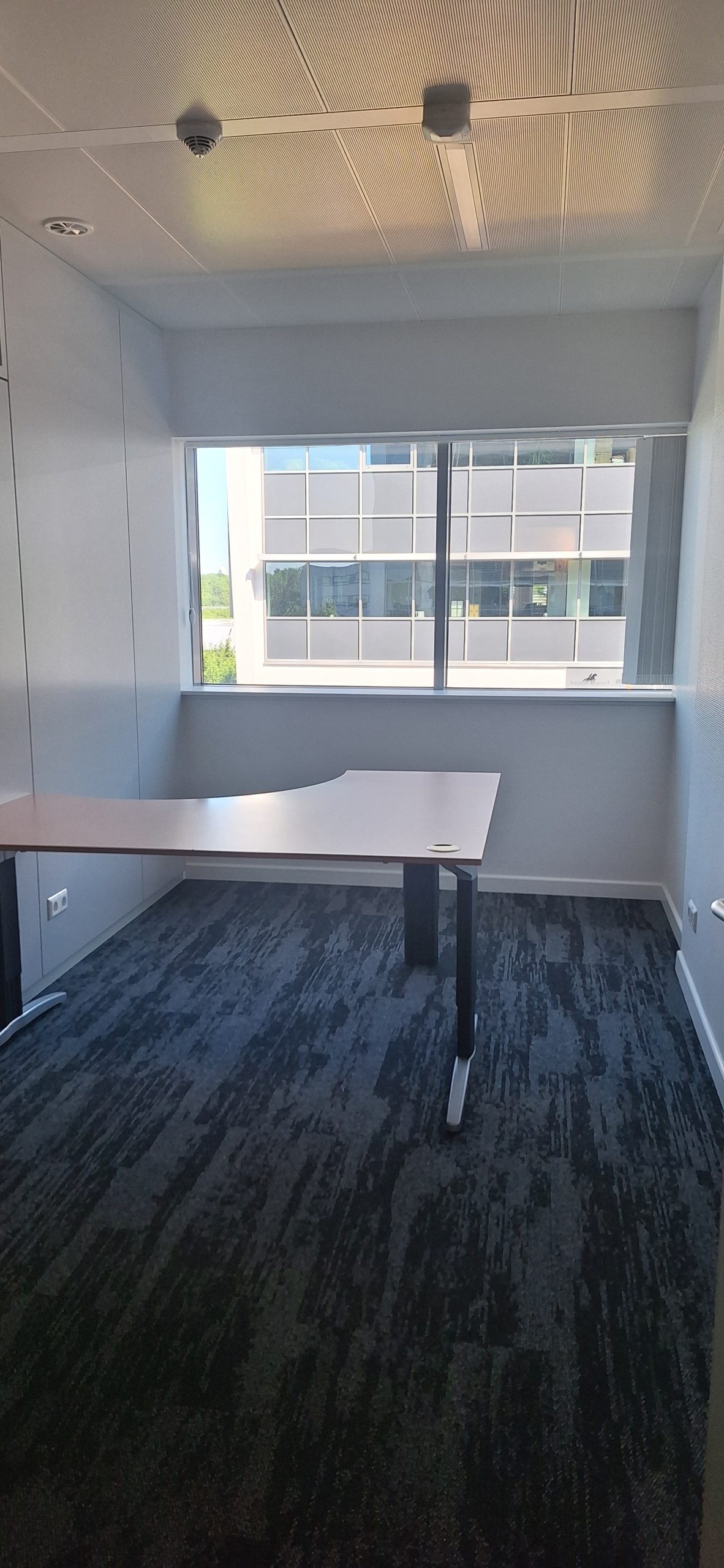 Read more about the article 5 coworking offices on the 1st floor (Bouvreuil)