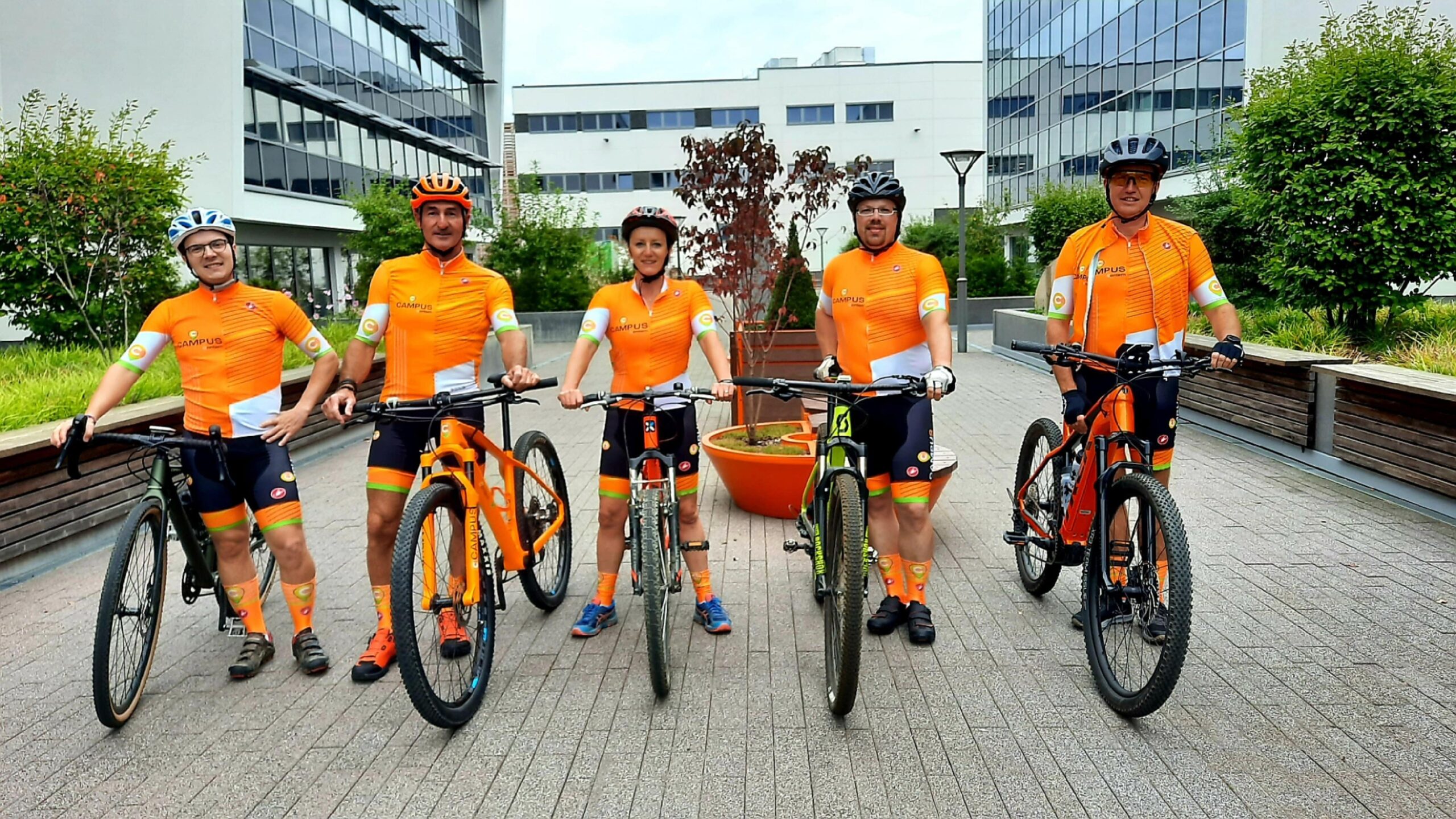 Read more about the article Team bike ride: sport AND relaxation